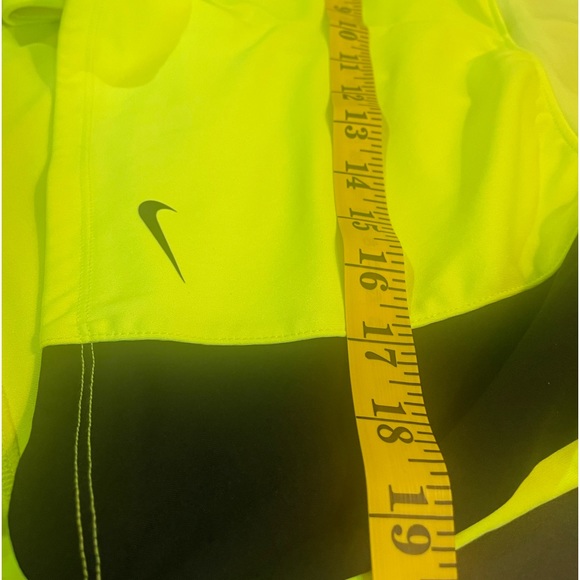 Women’s Nike Neon Green & Black, high waisted shorts, Small - Picture 5 of 7